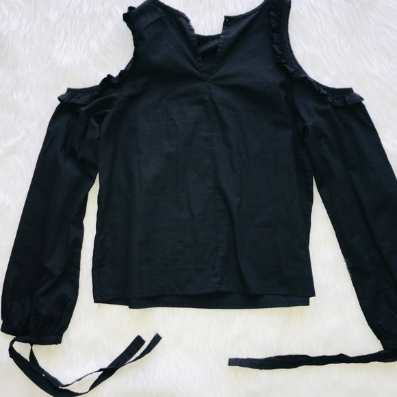 Embroidered Cold Shoulder Black Top Size small - Picture 7 of 8